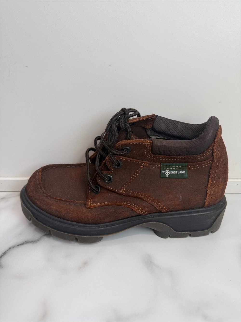 Eastland Seneca moc-toe chukka boots Women’s Size 6.5